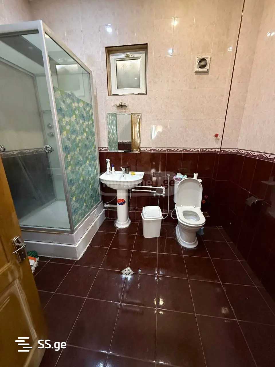10 Room Private House For Rent. Isani, 2 of 12