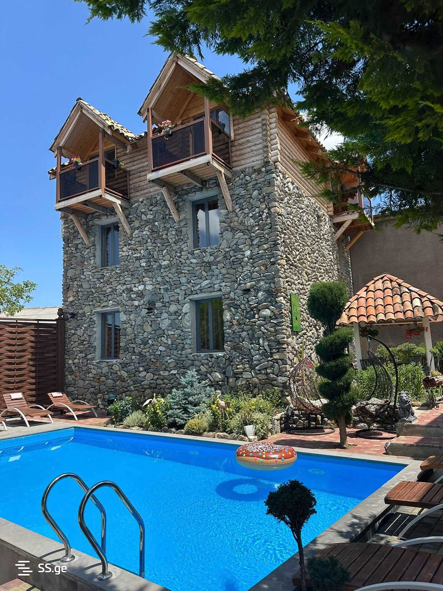 11 Room Hotel For Sale, 1 of 4