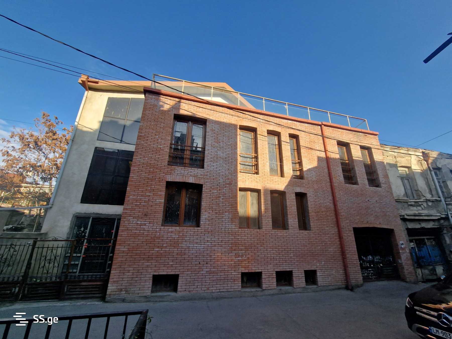 8 Room Hotel For Sale, 1 of 4