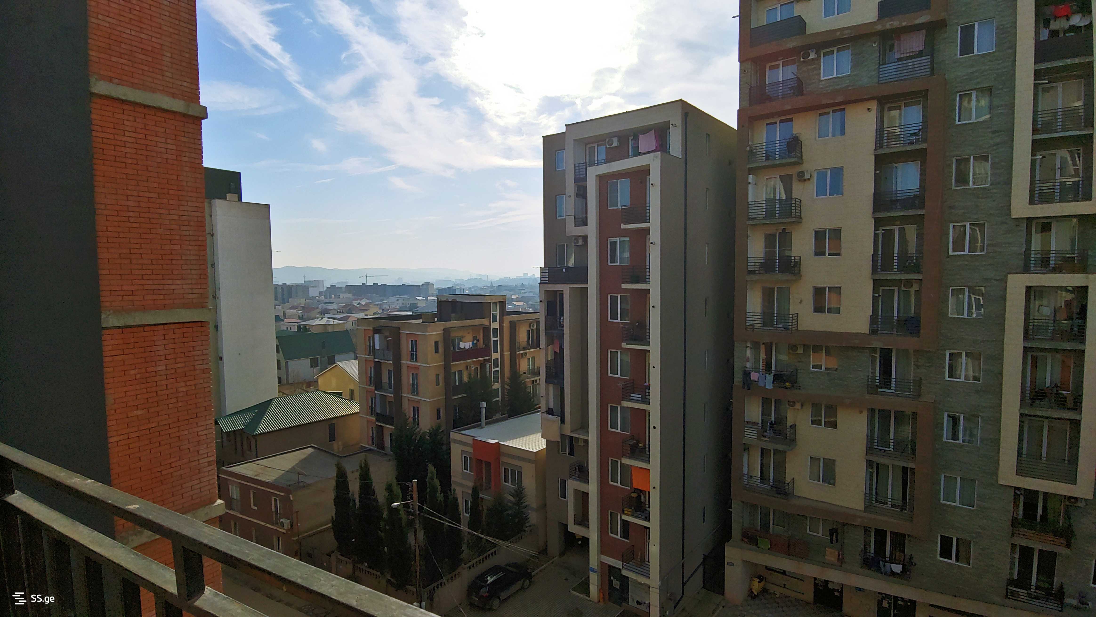 იყიდება 3 ოთახიანი ბინა დიდ დიღომში - სურათი #11