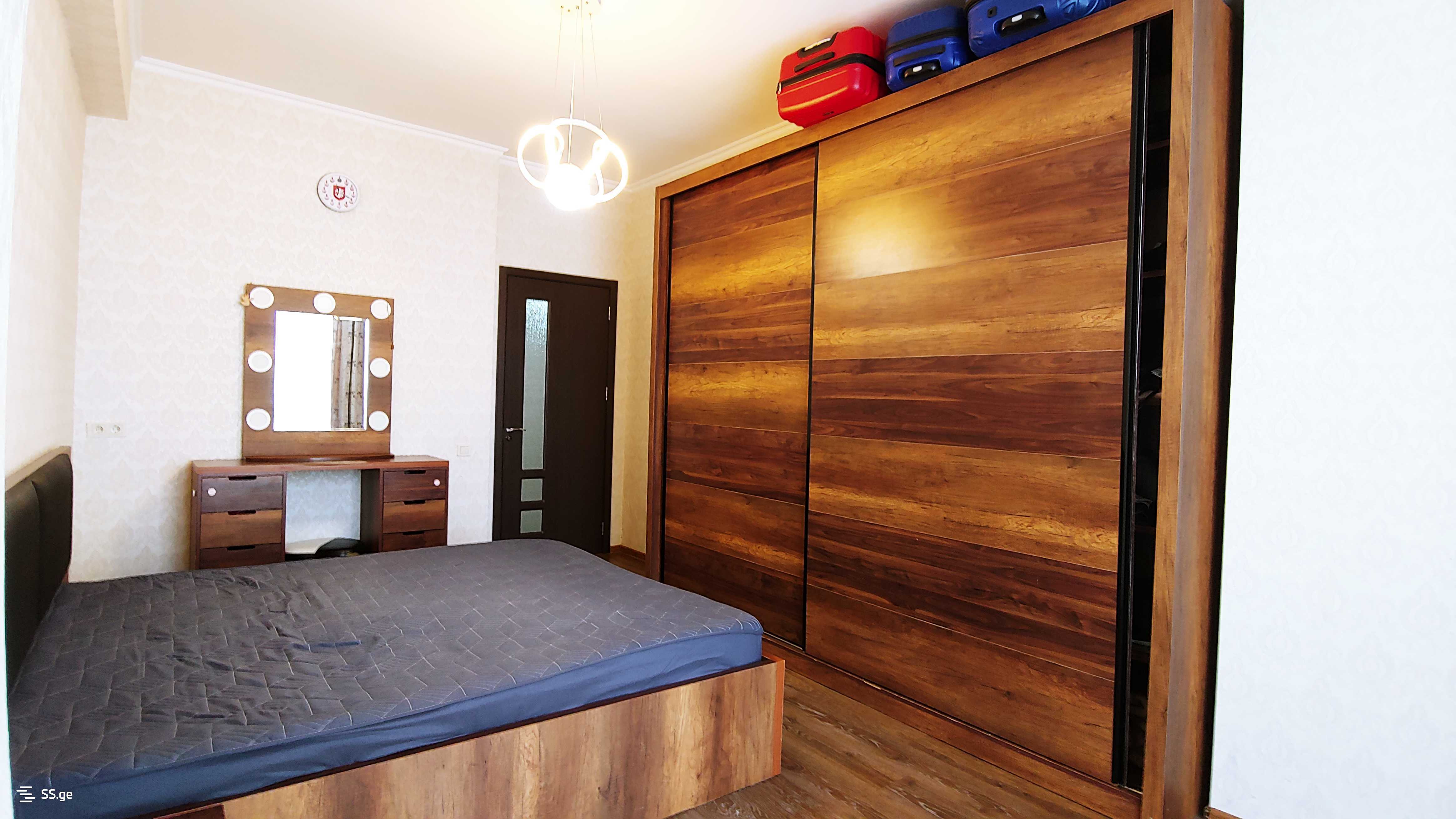 იყიდება 3 ოთახიანი ბინა დიდ დიღომში - სურათი #3