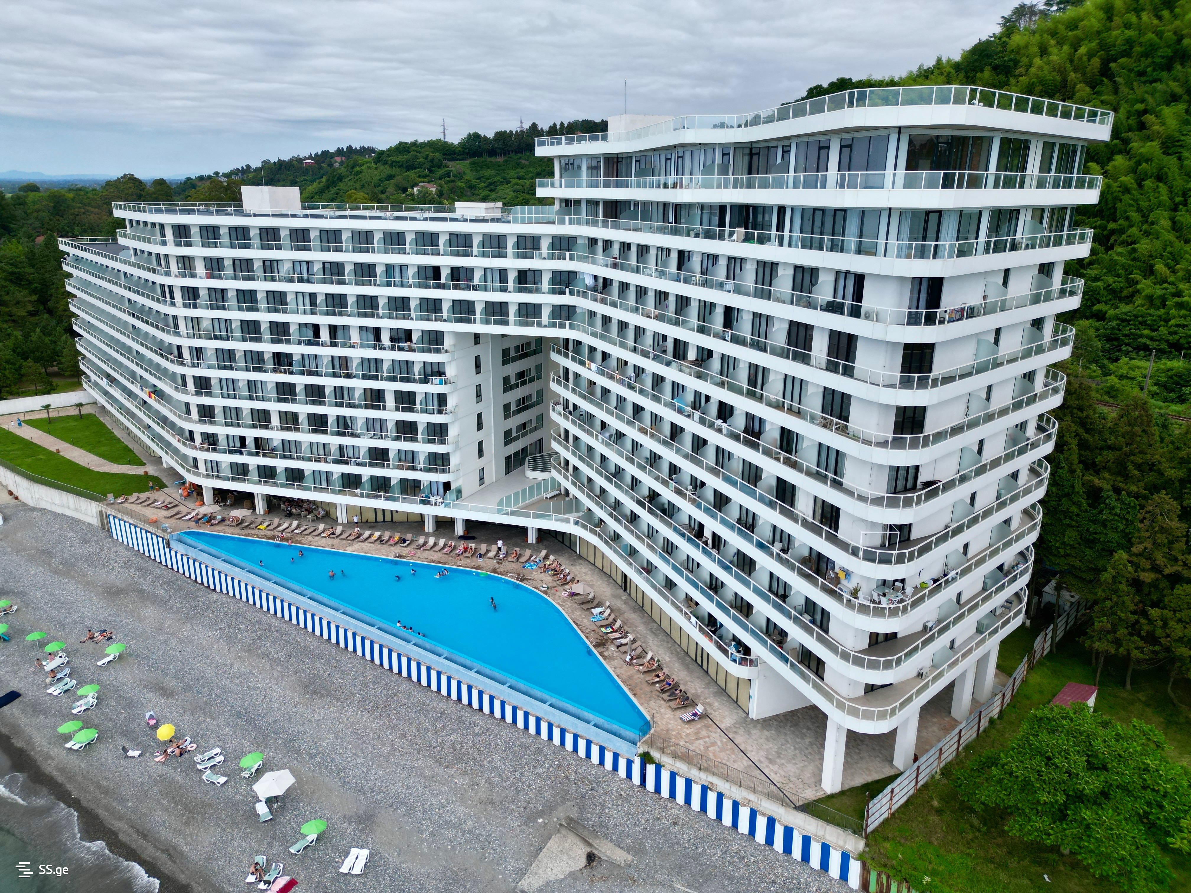 1 Room Flat For Sale view 2