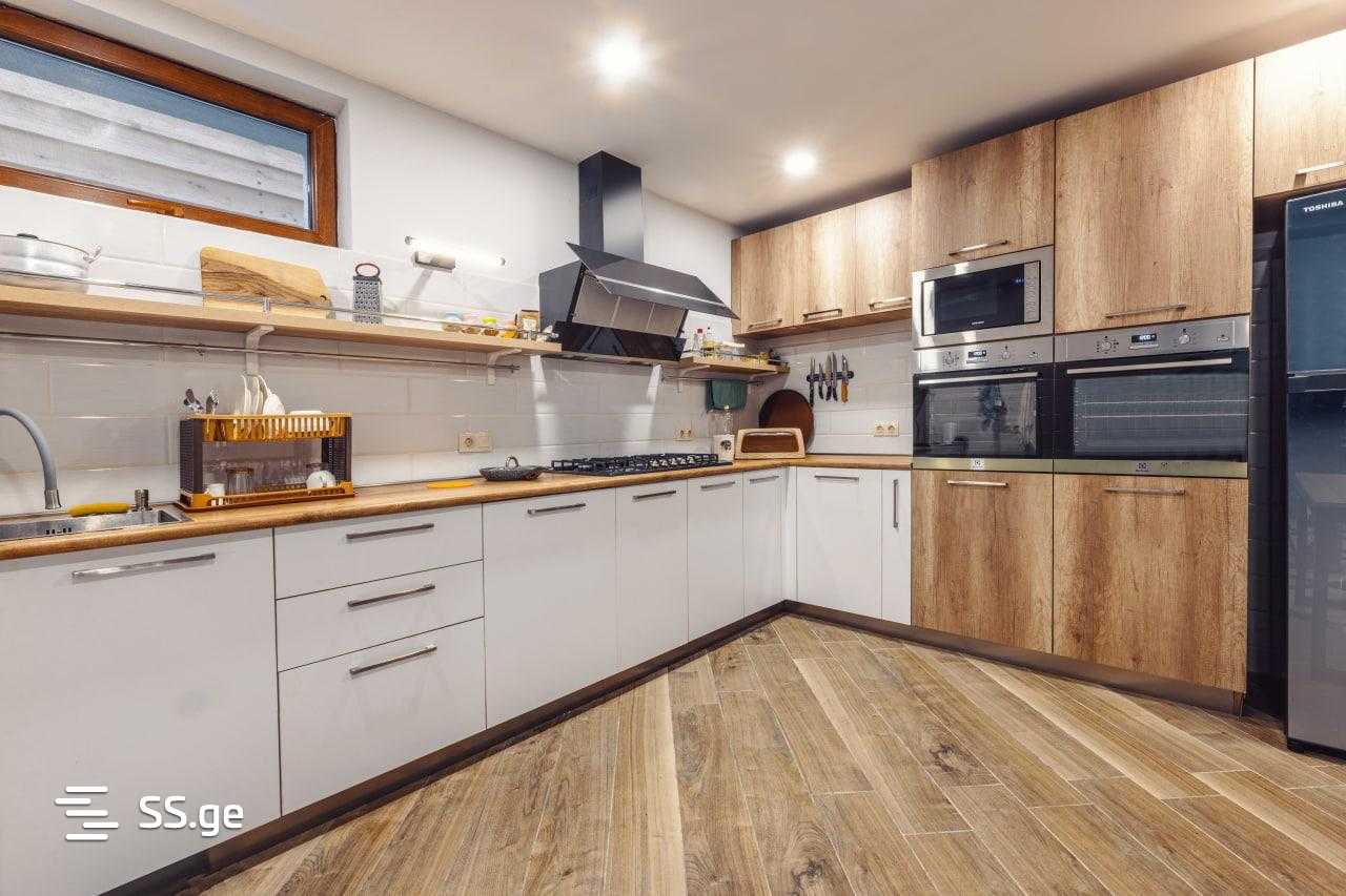 11 Room Hotel For Sale view 8