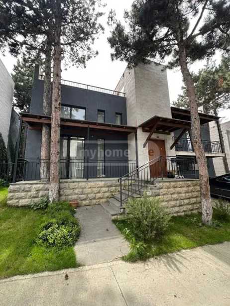 7 room Private House For Sale. Bagebi 