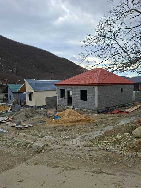 4 room Private House For Sale. Mamkoda