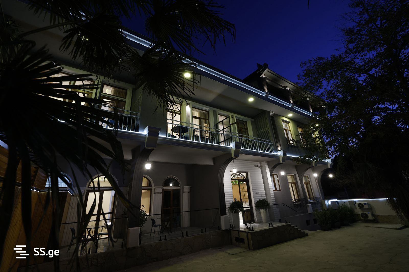 20 Room Hotel For Sale, 1 of 4