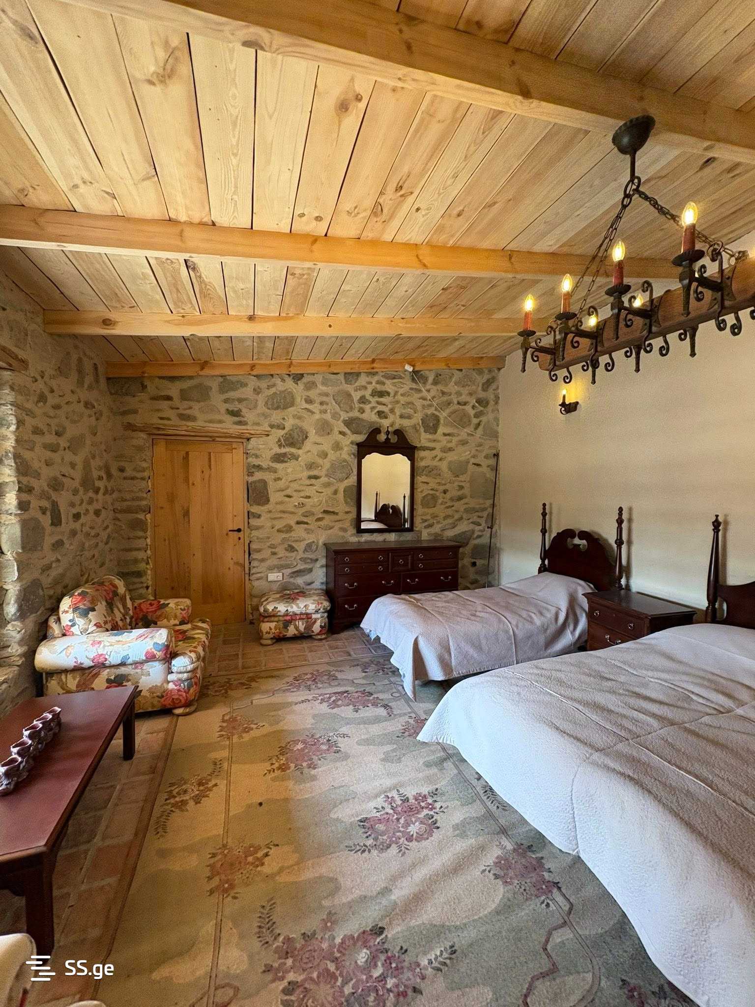 8 Room Private House For Rent. Telavi view 12