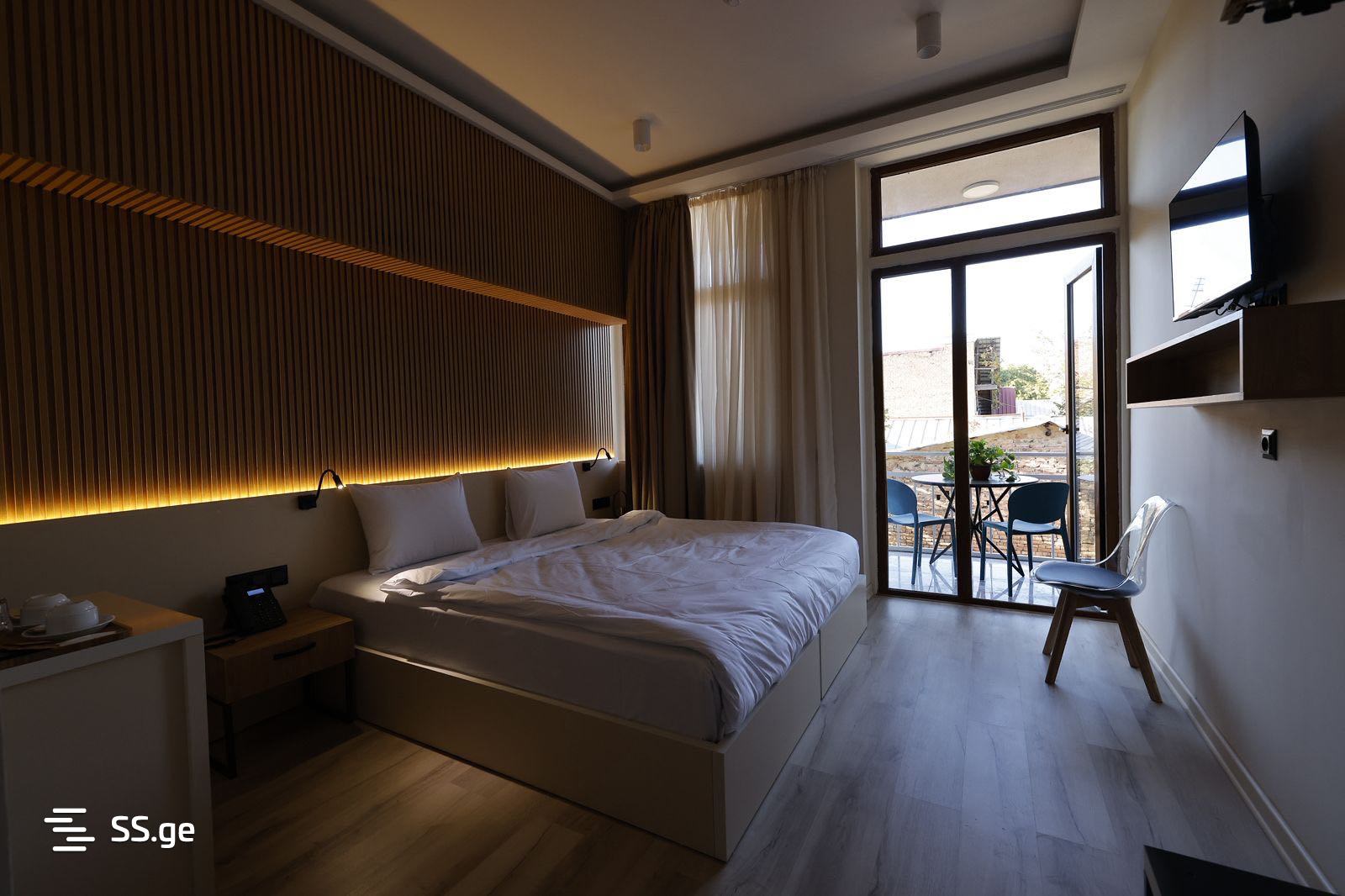 20 Room Hotel For Sale view 4