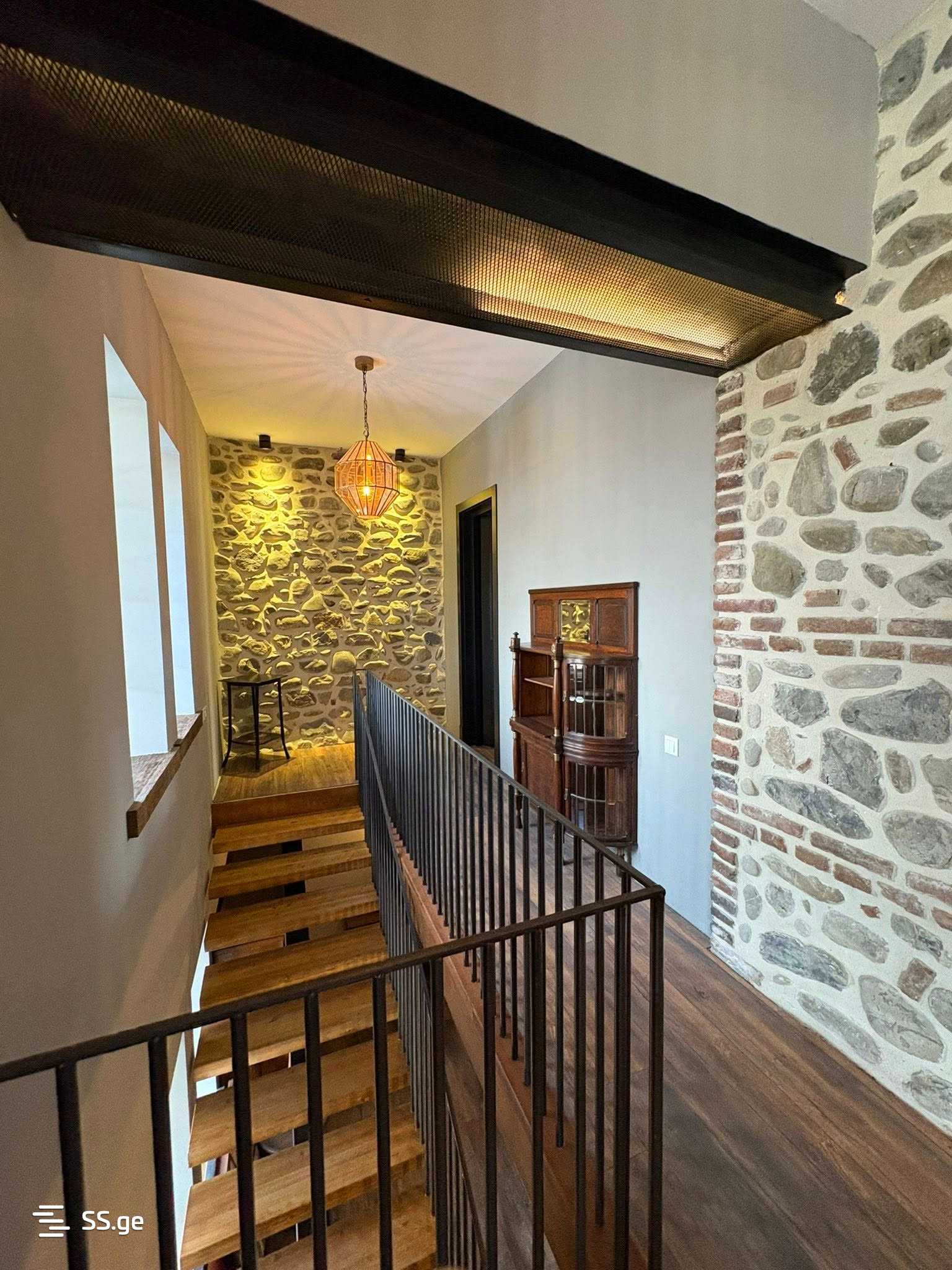 8 Room Private House For Rent. Telavi view 10