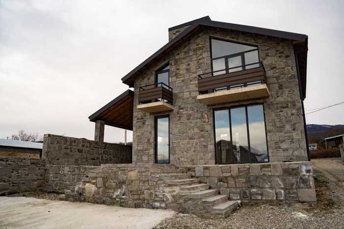 5 room Private House For Sale. Vardisubani