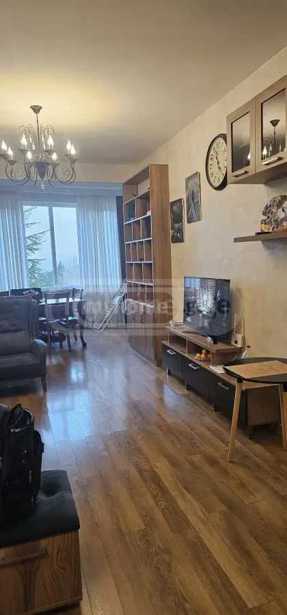 4 room Flat For Sale. Tskneti