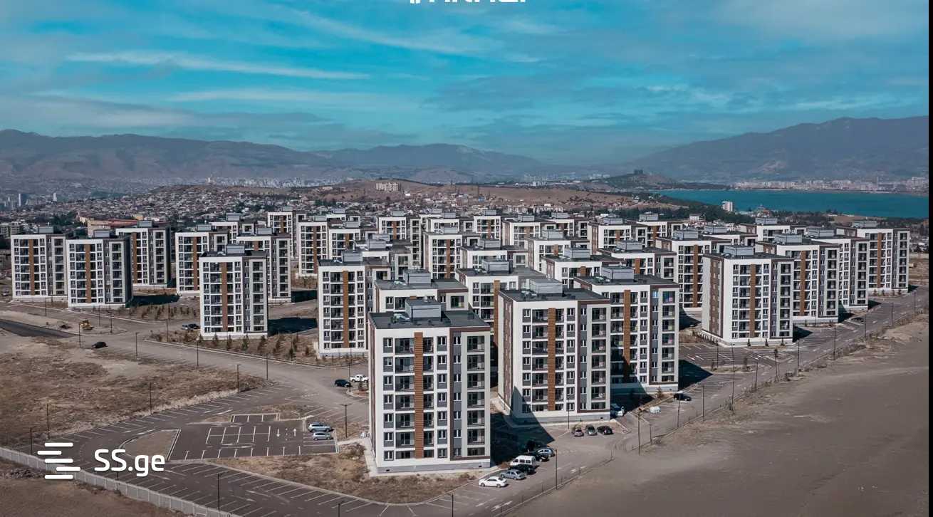 Продажа 4-комната Квартира view 4
