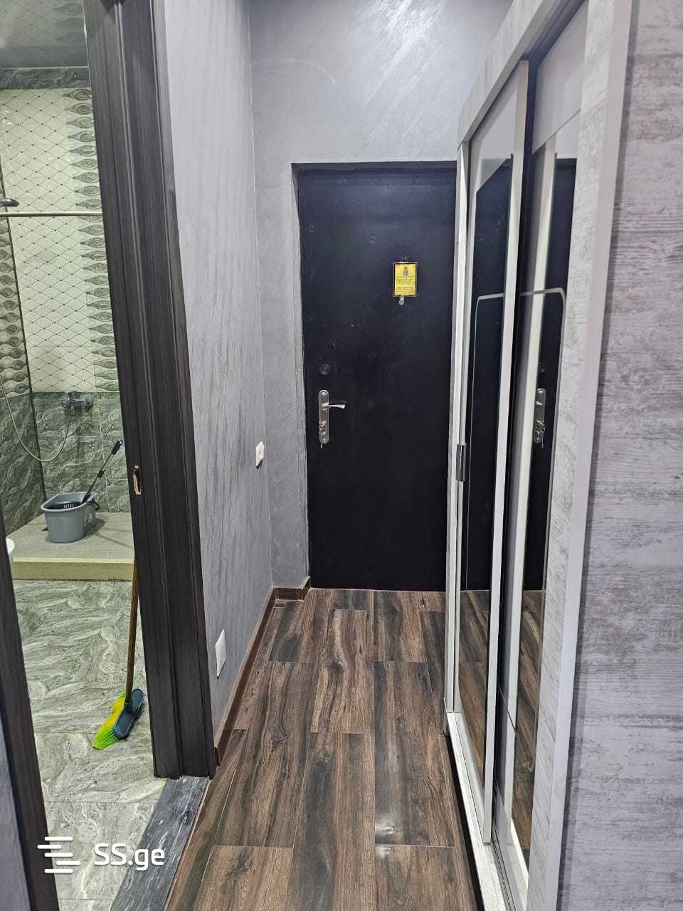 Продажа 4-комната Квартира view 4