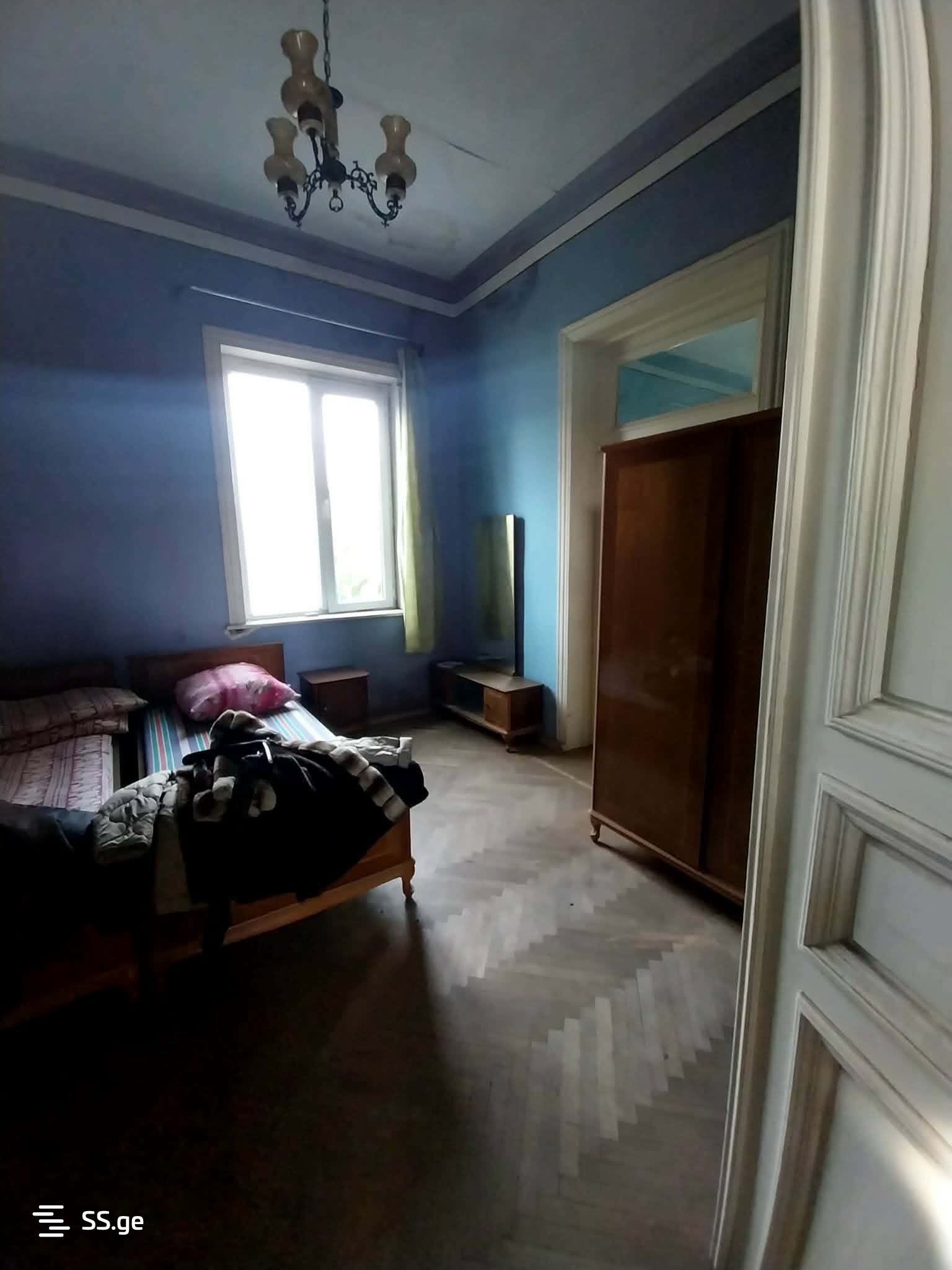 6 Room Private House For Sale view 11