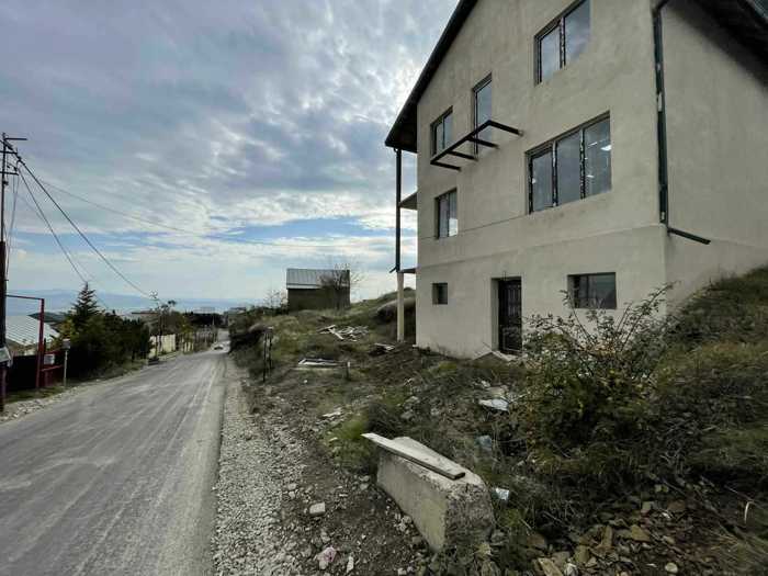 5 room Private House For Sale. Mukhattskaro