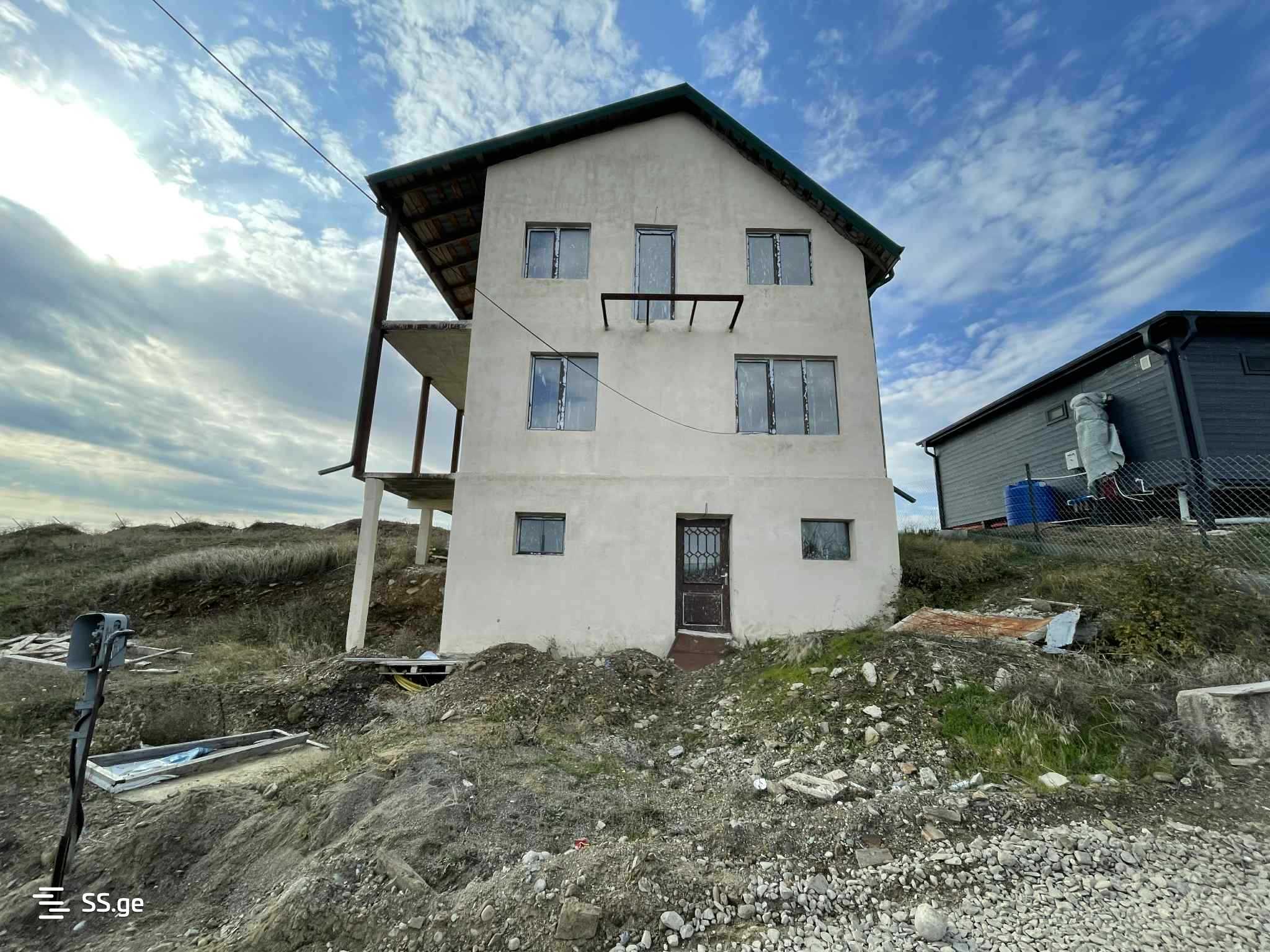 5 Room Private House For Sale view 7