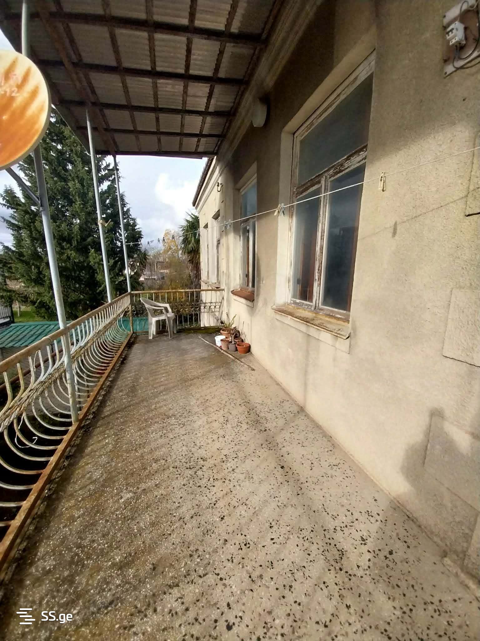 6 Room Private House For Sale view 1