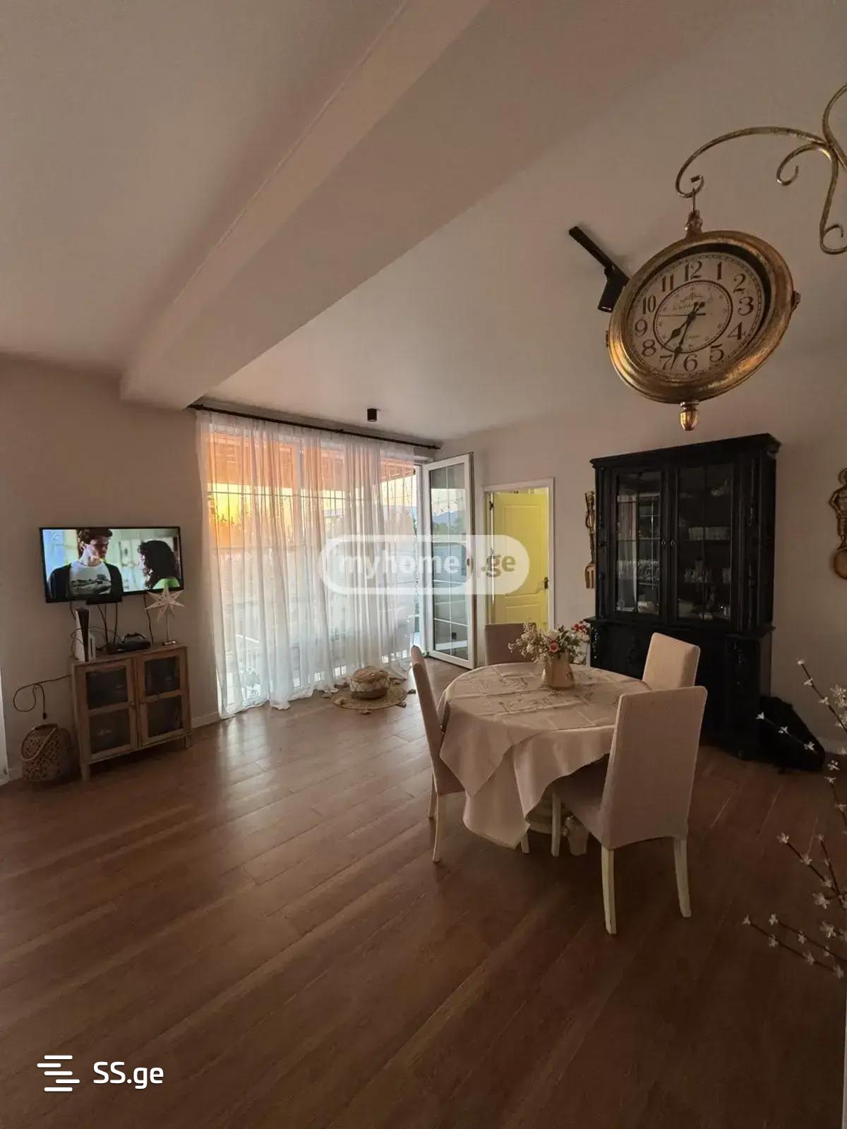 5 Room Private House For Sale, 1 of 4
