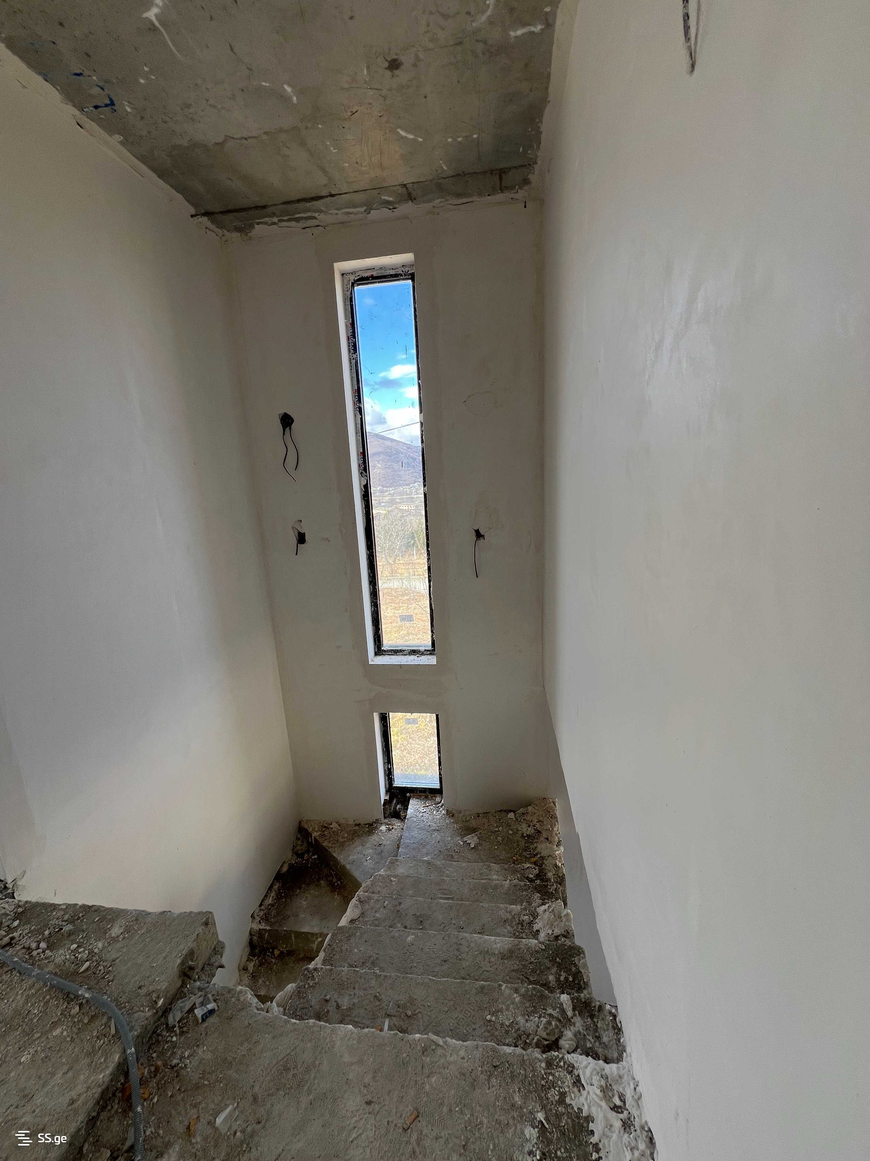 6 Room Private House For Sale view 12