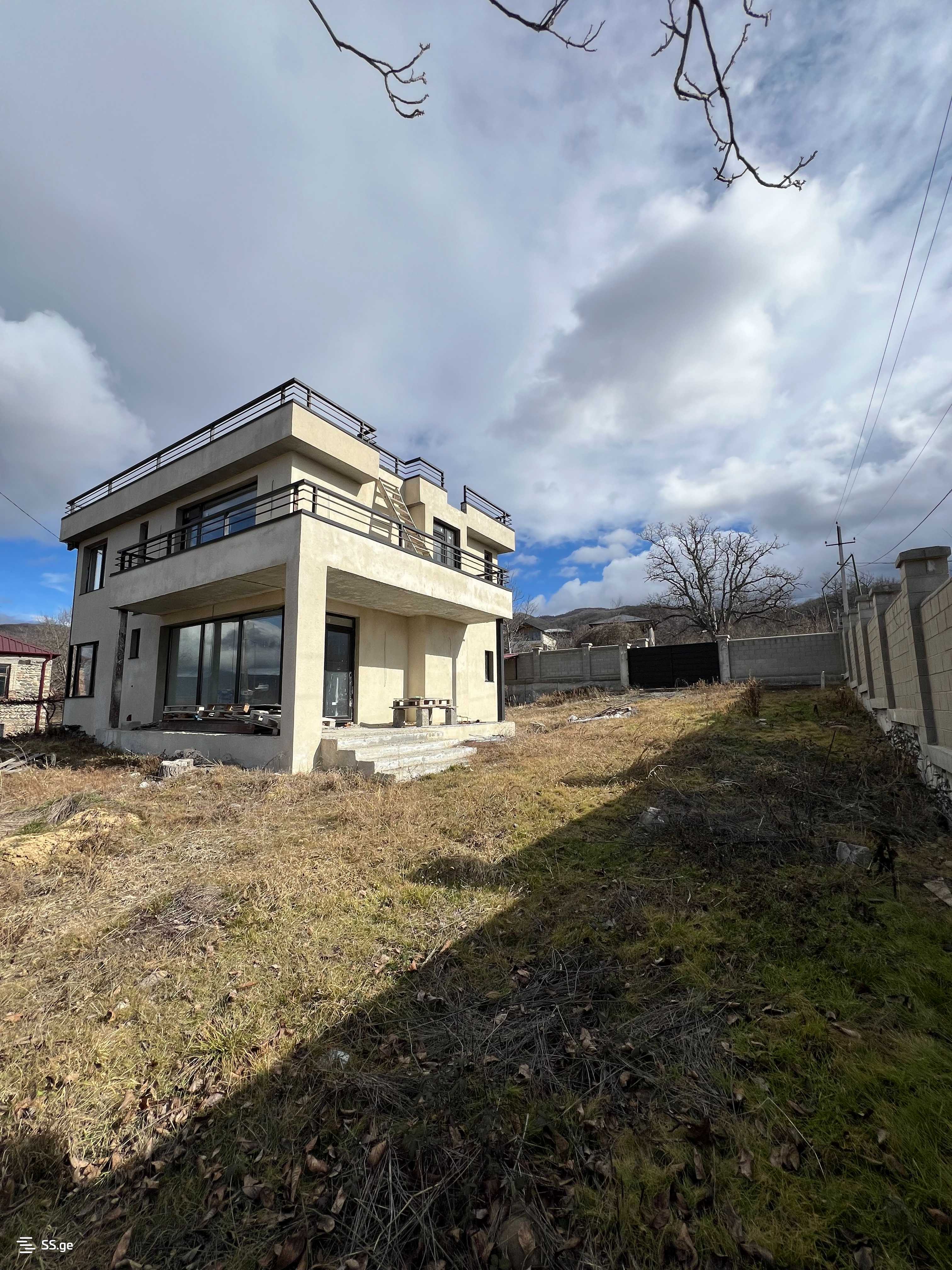 6 Room Private House For Sale view 5