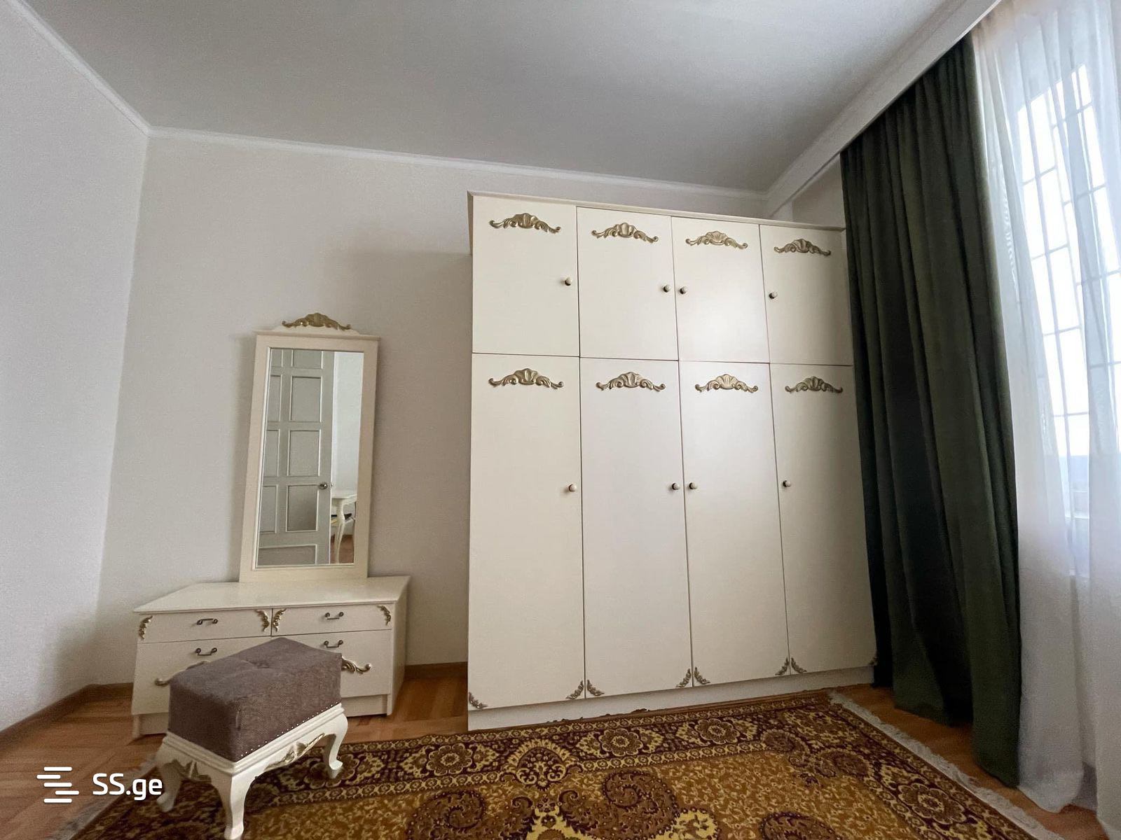 8 Room Private House For Rent. Kutaisi view 7