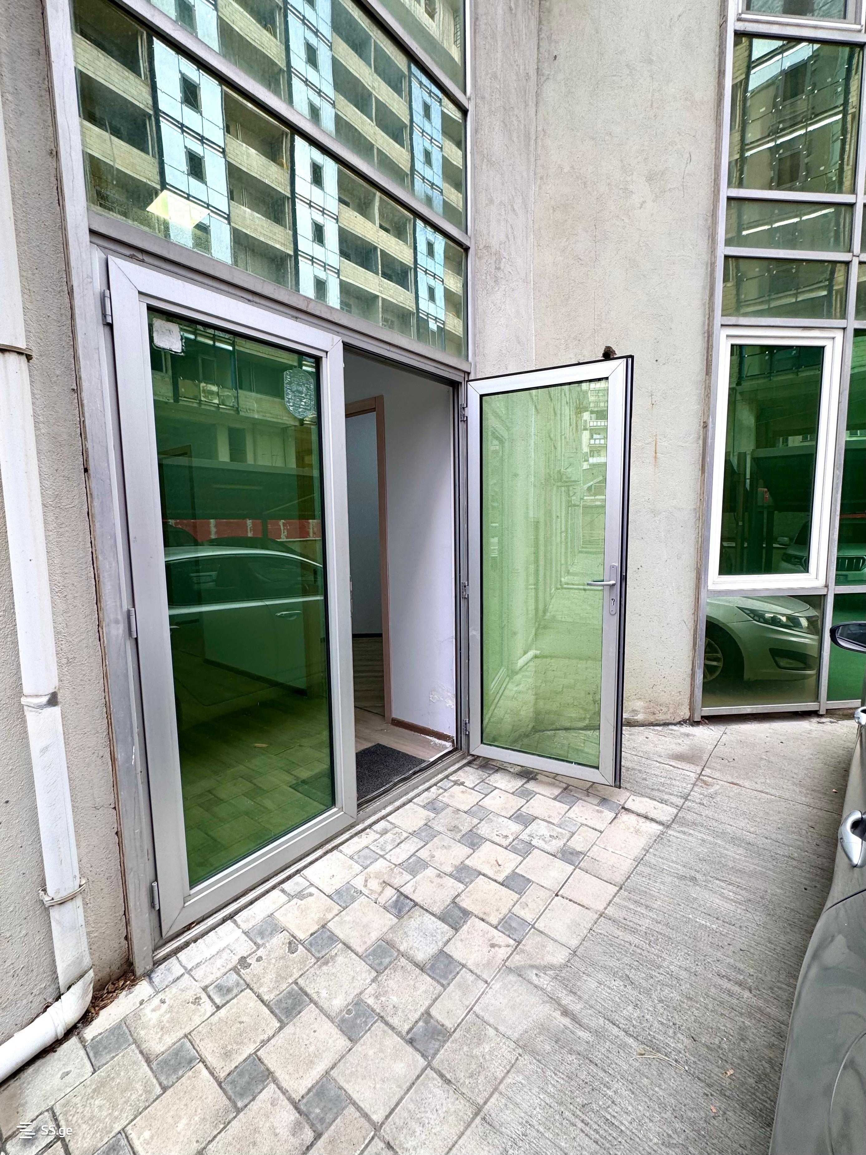Commercial Space For Sale. Vake, 1 of 4
