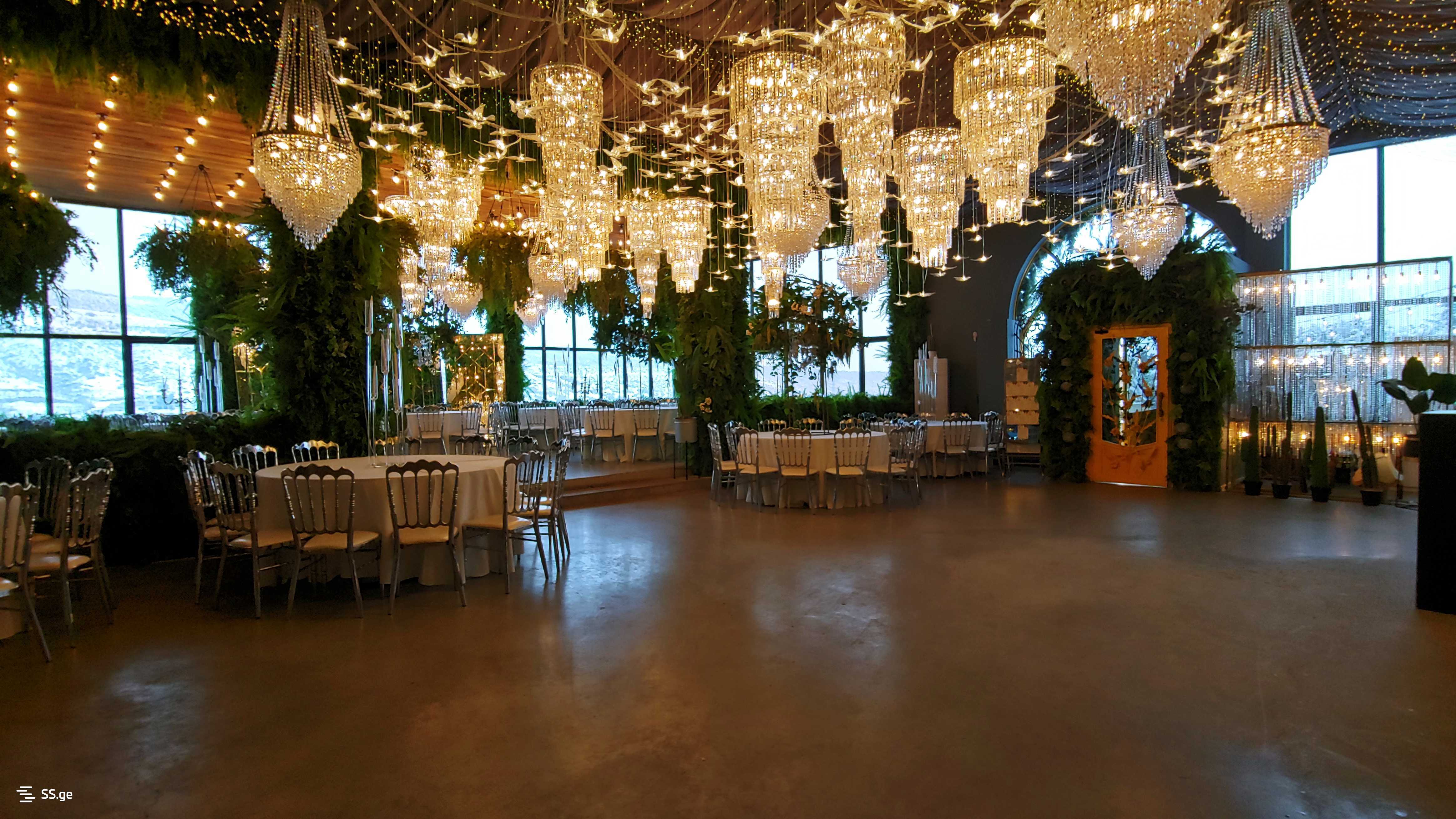 იყიდება კვების ობიექტი ლისის ტბაზე - სურათი #12