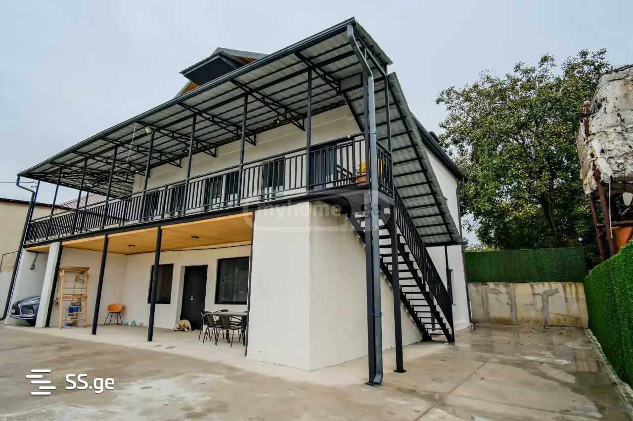 10 Room Private House For Sale, 3 of 4