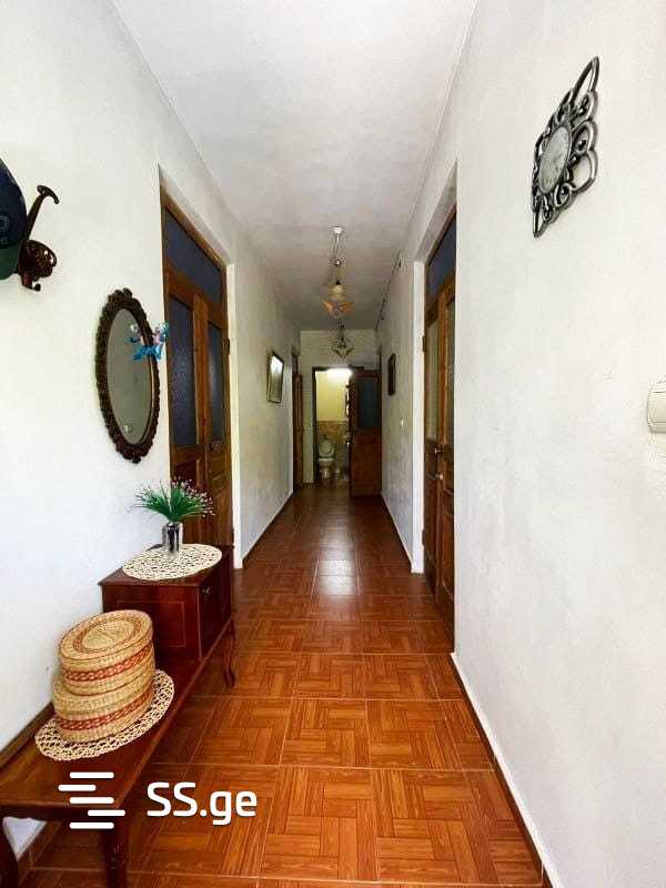 5 Room Private House For Sale view 2