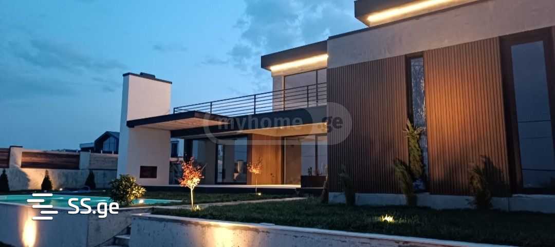 8 Room Private House For Sale, 3 of 4