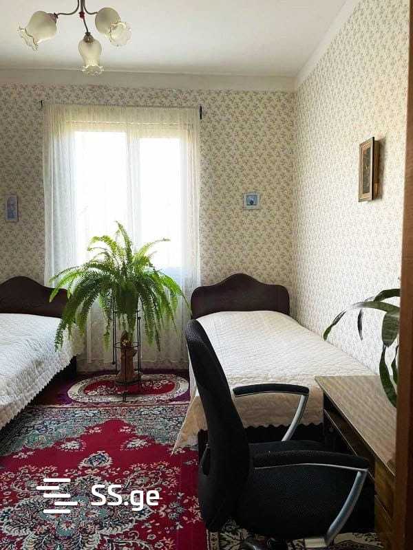 5 Room Private House For Sale view 3