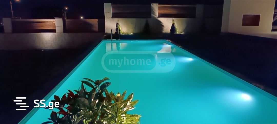 8 Room Private House For Sale view 7