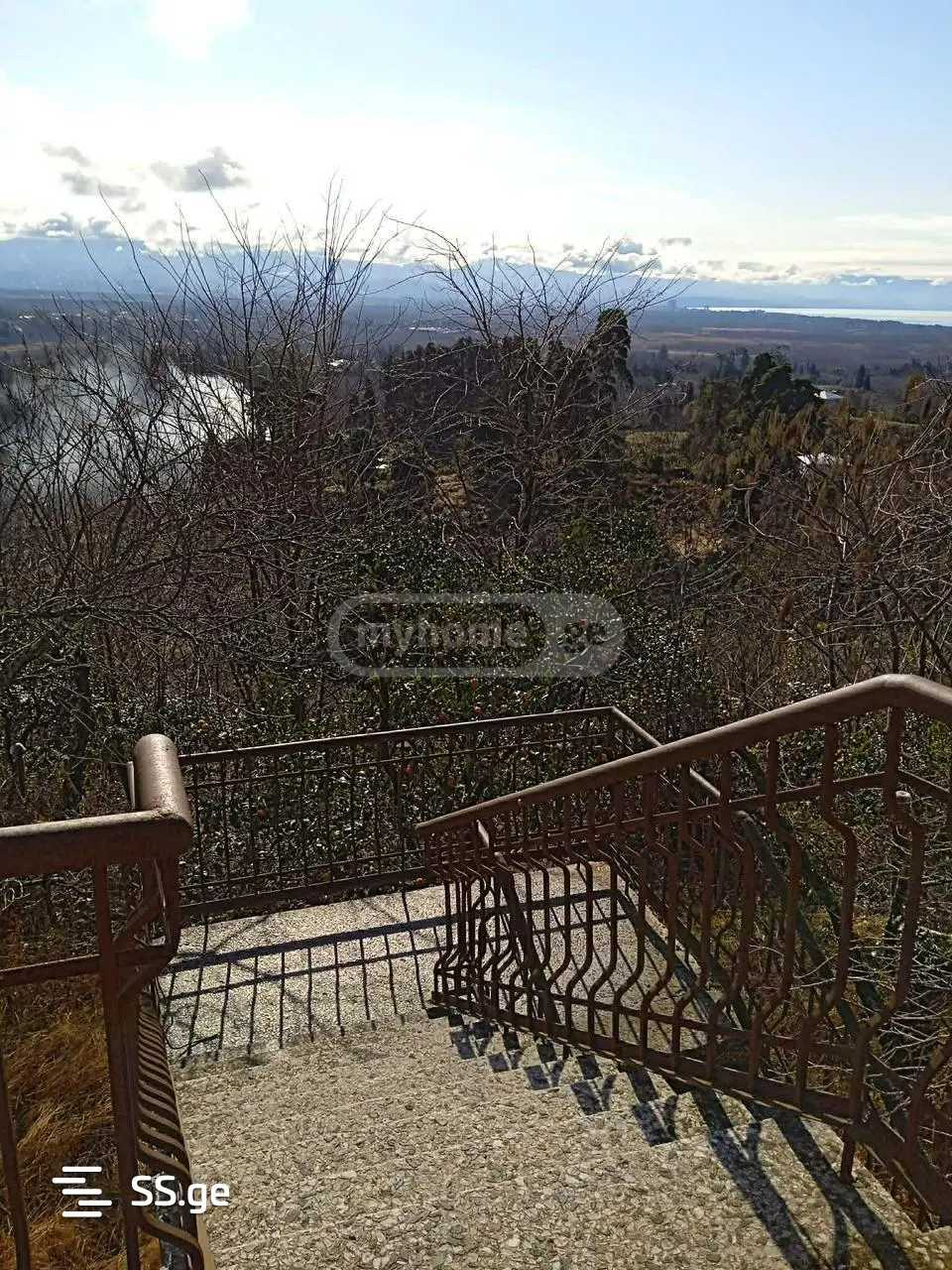 7 Room Private House For Sale view 4