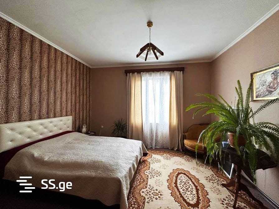5 Room Private House For Sale view 4