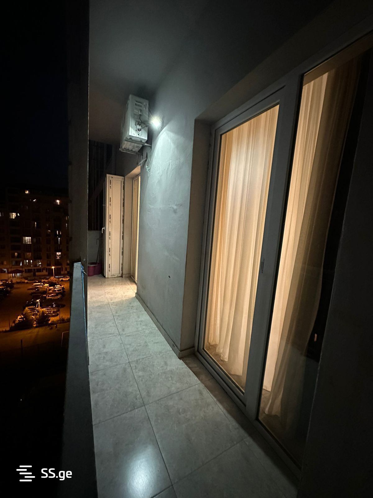 2 Room Flat Daily Rent. Digomi view 8