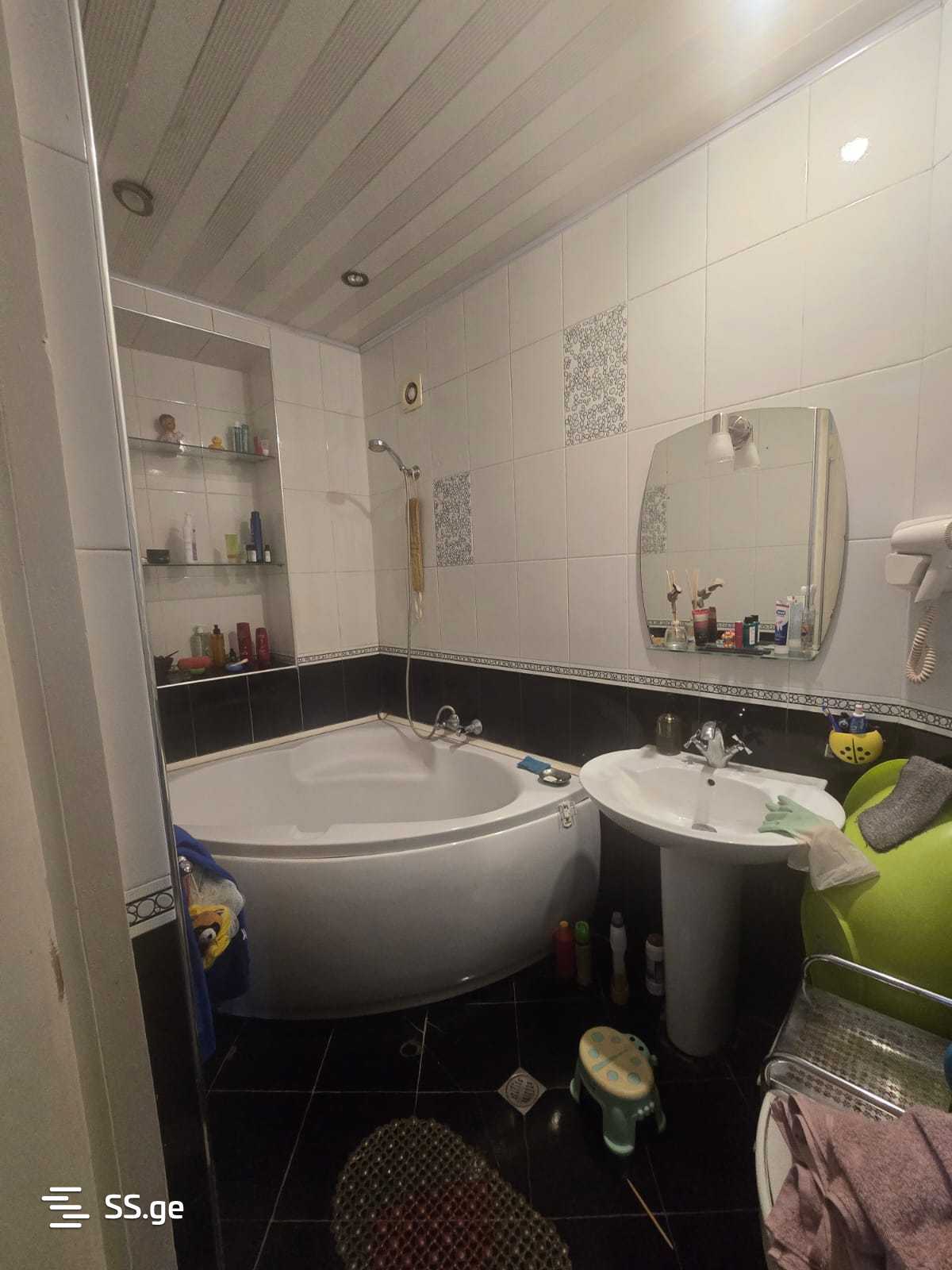7 room Flat For Sale. Saburtalo - Ansicht 6