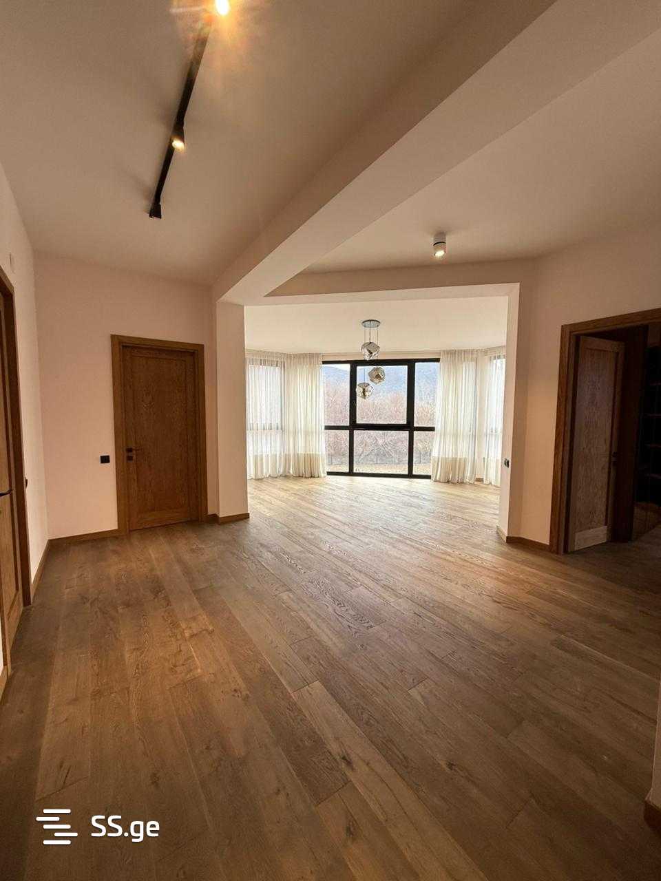 8 Room Summer Cottage For Sale view 4