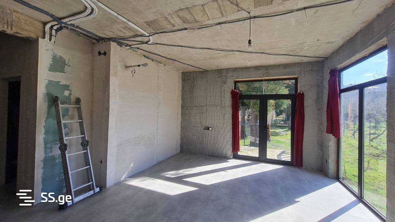 4 Room Private House For Sale view 5
