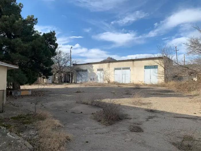 Store-Industrial property For Sale. Zemo Teleti