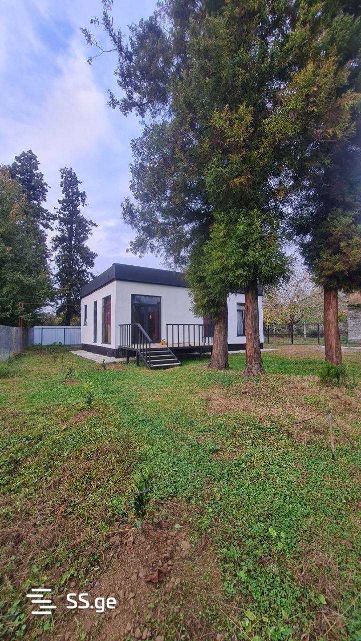 4 Room Private House For Sale view 2