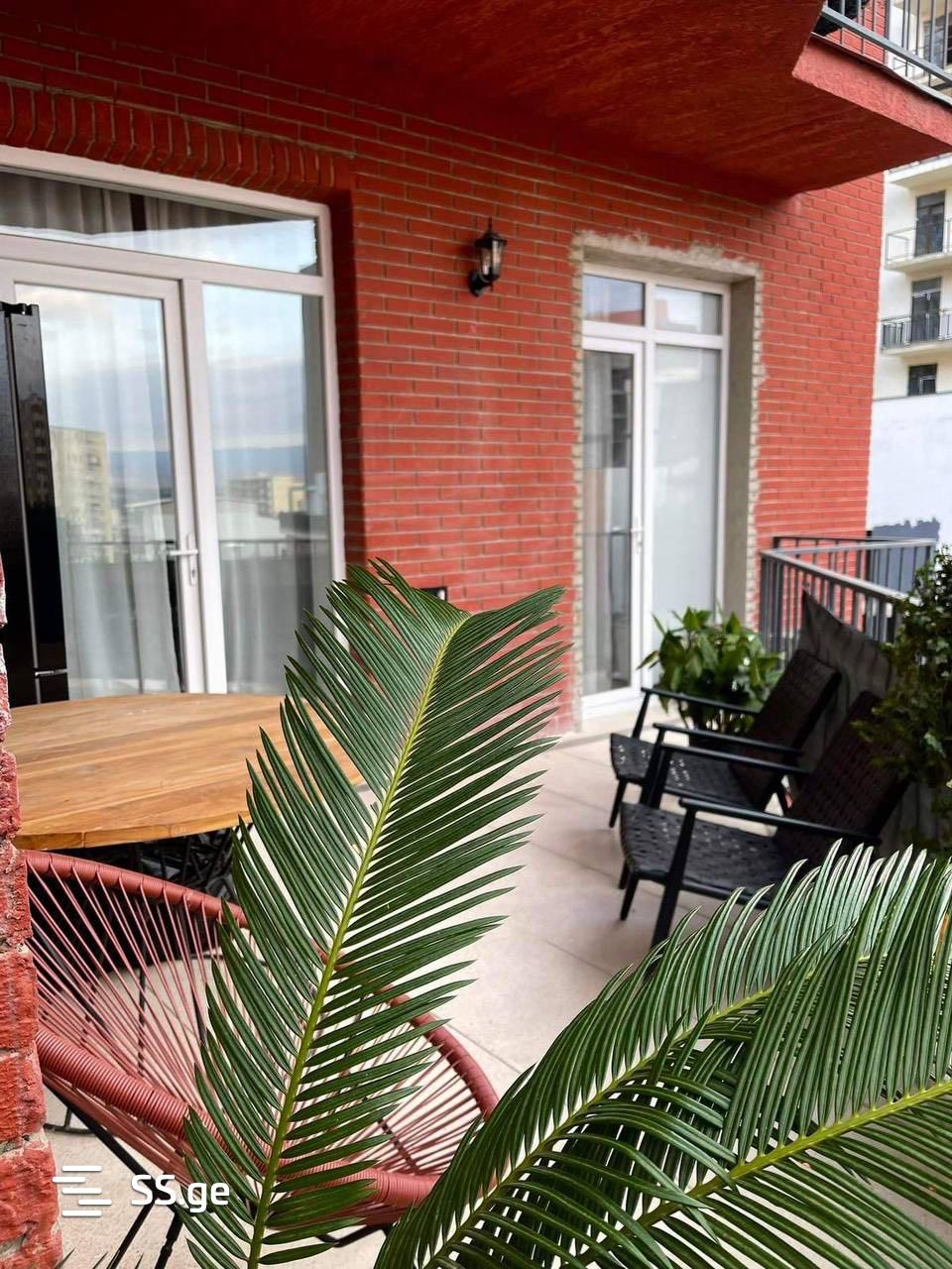 4 room Flat For Rent. Vake - Więcej