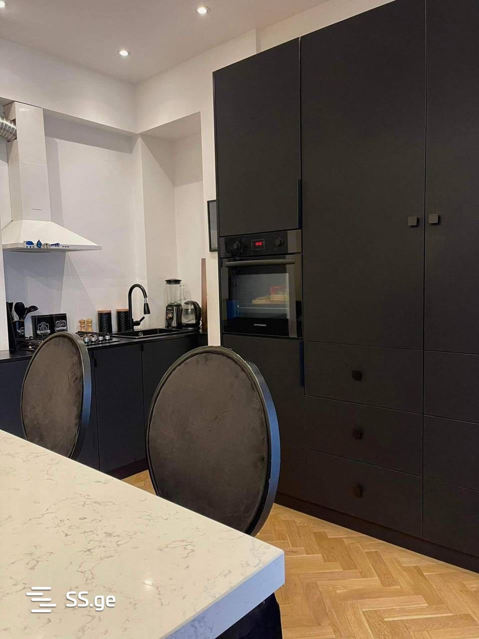 4 room Flat For Rent. Vake - Widok 2