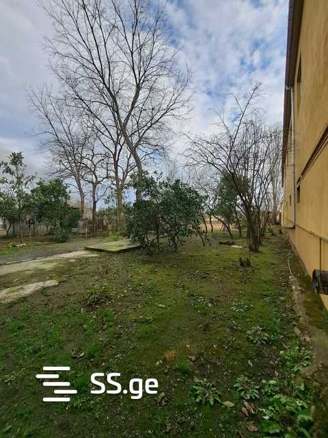 8 Room Private House For Sale view 7