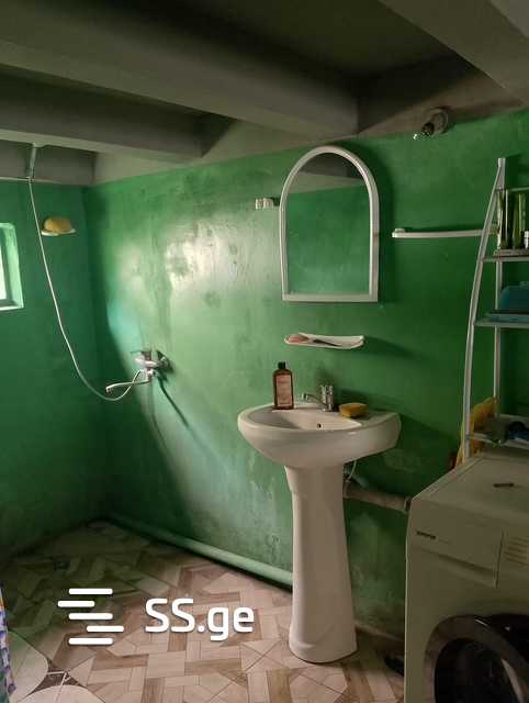 8 Room Private House For Sale view 9