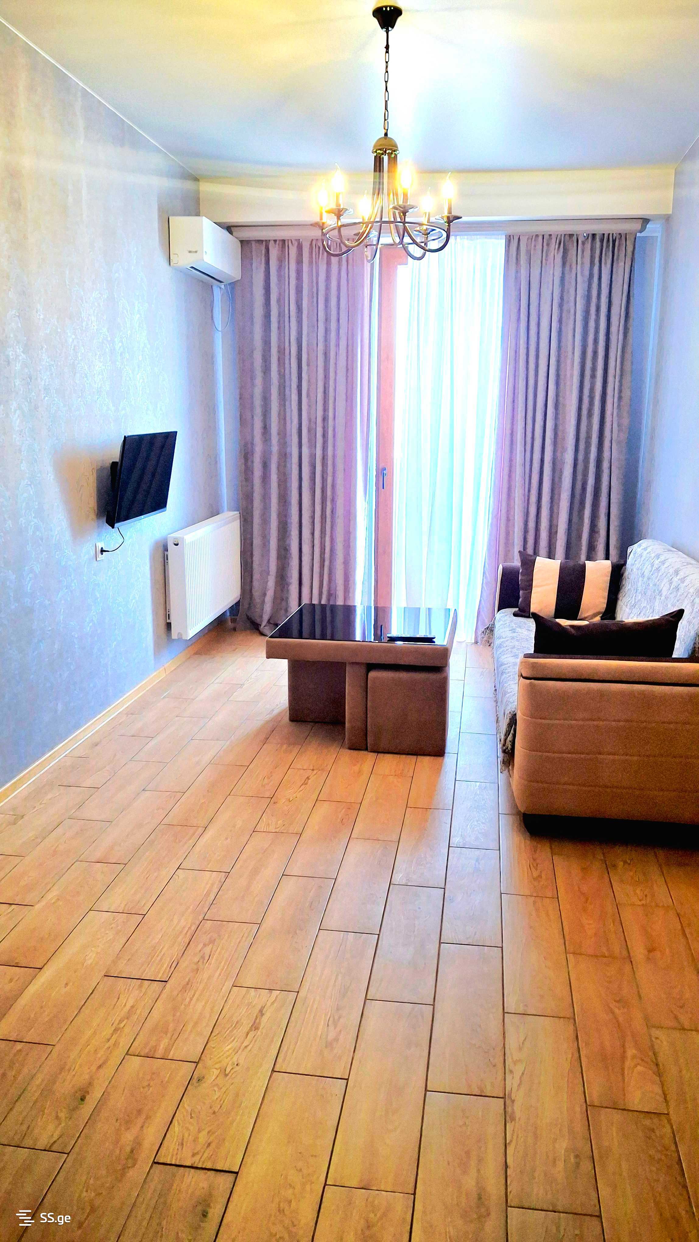 2 Room Flat Daily Rent. Didi Digomi view 3