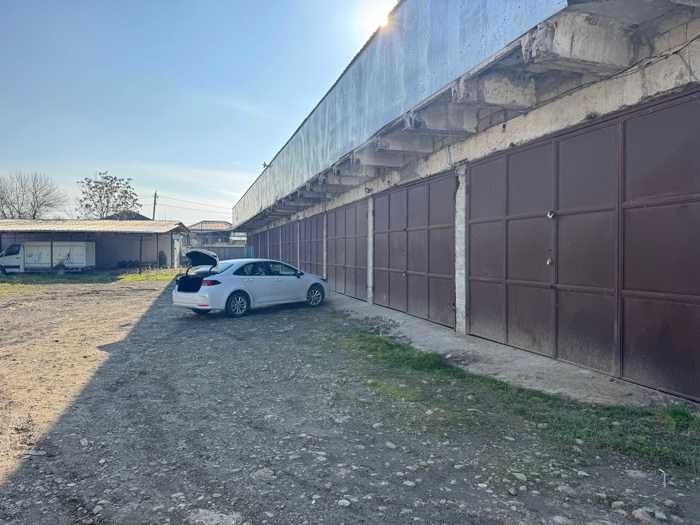 Store-Industrial property For Sale. Marneuli