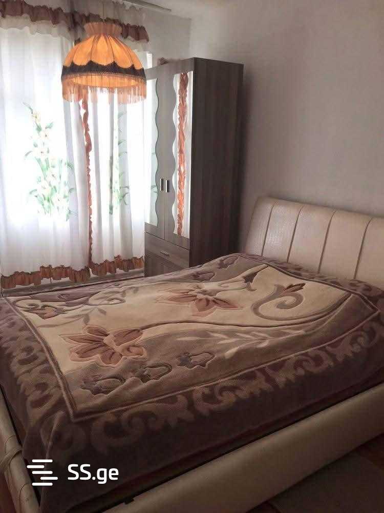 Продажа 3-комната Квартира view 2