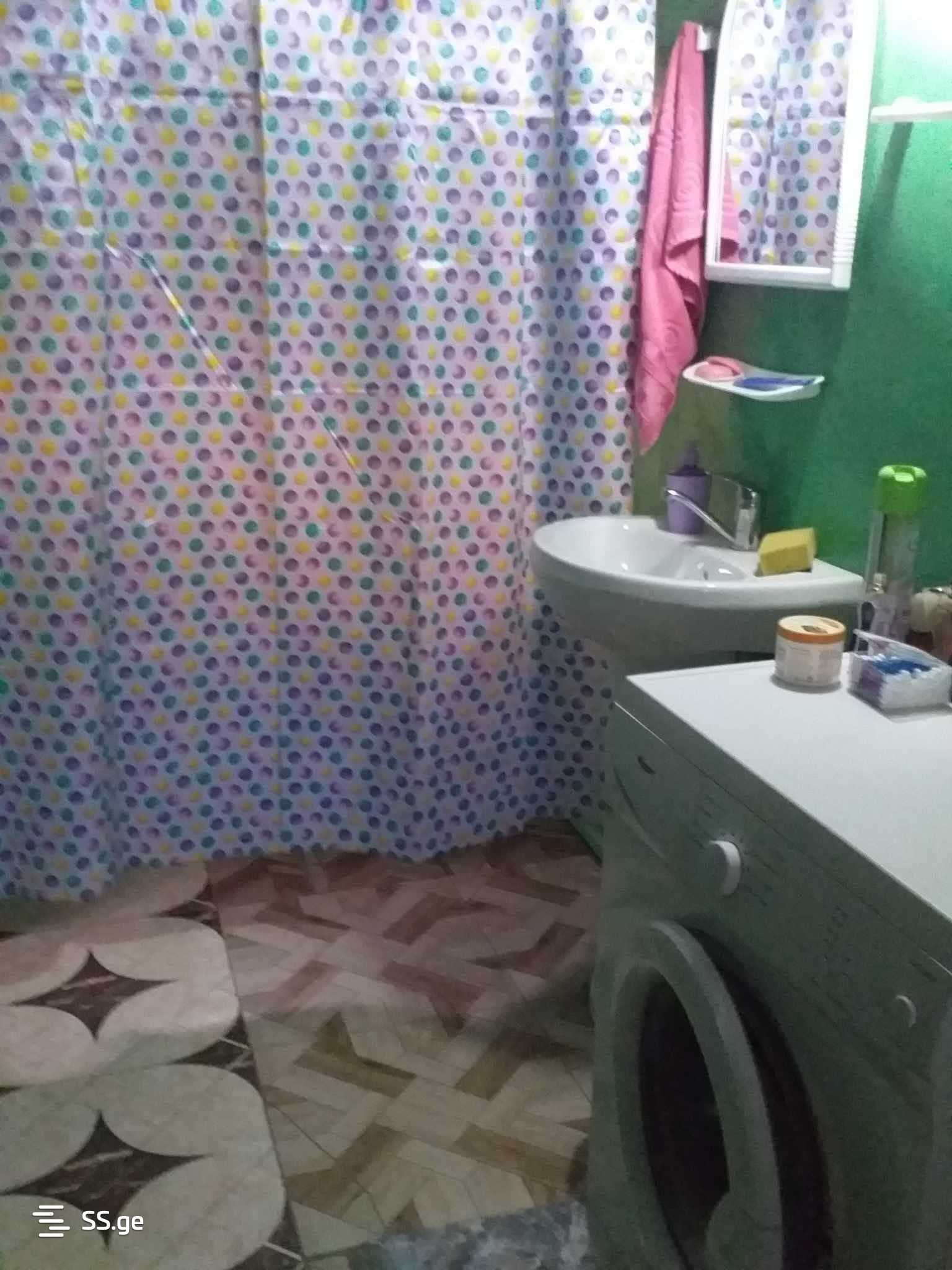 8 Room Private House For Sale view 13