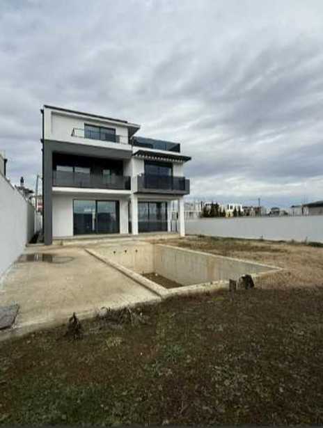 Private House For Sale. Shindisi