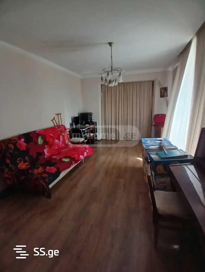 3 Room Flat For Sale, 2 of 4